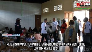 Ketua KPU Papua Tengah Ibu Jennifer Langsung pimpin Monitoring Logistik Pemilu 2024