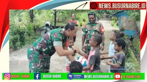 Letkol Inf Marudut H Simbolon Ajak Anak-anak Kampung Kali Harapan Tingkatkan Aktivitas Olahraga