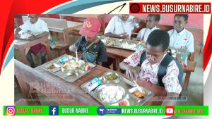 Generasi Sehat dan Cerdas, TNI dan Satgaster Habema Bagikan Makanan Bergizi di Sugapa