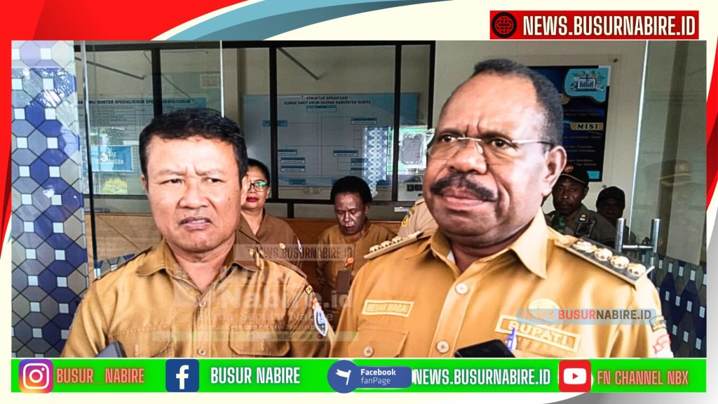 Bupati Kabupaten Nabire Mesak Magai Usai memimpin Apel Gabungan di lingkungan BLUD RSUD Nabire, Senin, (2/6/2025). Saat ditemui awak media Bupati Nabire menyampaikan bahwa dirinya menyambut serius permintaan Gubernur Papua Tengah Meki Nawipa terkait audit menyeluruh terhadap RSUD Nabire (Foto: Istimewa)