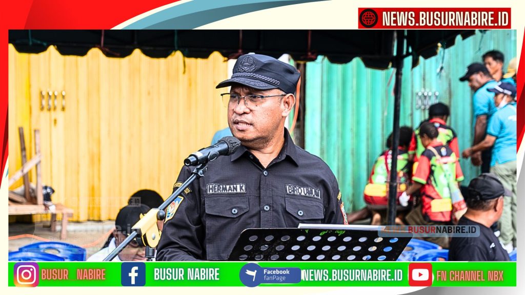 sambutan Hari Lingkungan Hidup 2025 oleh Menteri Lingkungan Hidup dan Kehutanan RI, Hanif Faisal Nurofiq, yang dibacakan oleh Staf Ahli III Gubernur Papua Tengah, Herman Kayame, (Foto: Humas Pemprov Papua Tengah)