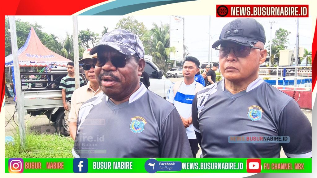 Bupati Mesak Magai di dampingi wakil Bupati Burhanuddin Pawennari menyatakan bahwa pelaksanaan perdana CFD tersebut merupakan momentum penting dalam membangun budaya hidup sehat, mempererat interaksi sosial warga, sekaligus menjadi ruang terbuka bagi kreativitas, seni, dan kegiatan ekonomi masyarakat lokal. (Foto:  Busur Nabire)