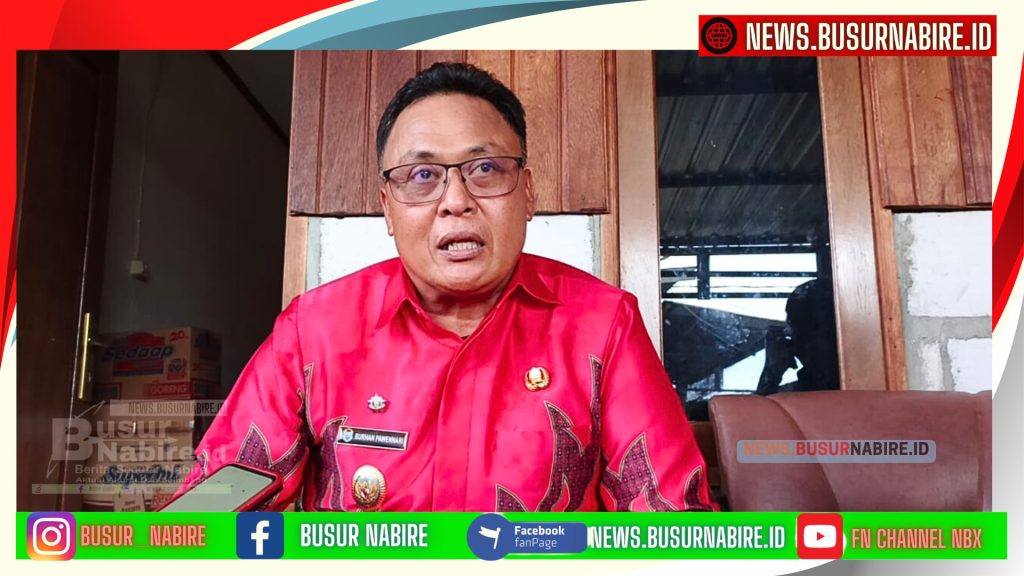Wakil Bupati Nabire Burhanuddin Pawennari Tinjau Lokasi Kebakaran Smoker Bawah (Foto: Busur Nabire)