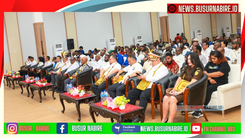 Turut hadir dalam acara tersebut: Gubernur Papua Tengah, Meki Nawipa, S.H. Wakil Gubernur, Deinas Geley, S.Sos., M.Si, Ketua Umum KADIN Indonesia, Taufan Eko Nugroho, Ketua KADIN Karateker Papua Tengah, Widianto Saputro, Ketua Panitia Musprov, Ronald M. Manoach, ST, M.Th, Ketua KAAP Papua Tengah, Yosephina Pigai, Para peserta Musprov dari seluruh kabupaten di Papua Tengah dan tamu undangan lintas sektor (Foto: Humas Pemprov Papua tengah)