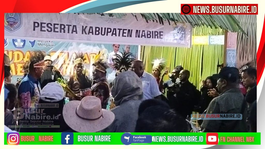 Kegiatan ini menjadi sorotan publik setelah orang nomor satu di Papua Tengah itu memberikan dukungan nyata dengan membeli langsung produk karya pelajar senilai puluhan juta rupiah. (Foto: Busur Nabire)