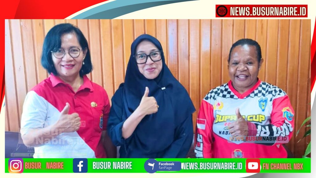 Obrolan Santai 3 Srikandi Nabire”. Tiga figur penting perempuan hadir dalam kesempatan tersebut, yakni Kepala RRI Nabire, Surya S. Thalib, S.AP., M.Si., Kepala Dinas Pendidikan Kabupaten Nabire, Dra. Dina Pidjer, dan Kepala Dinas Kebudayaan, Pemuda dan Olahraga (Budporapar) Kabupaten Nabire, Martina Deba, SE. (Foto: Istimewa)