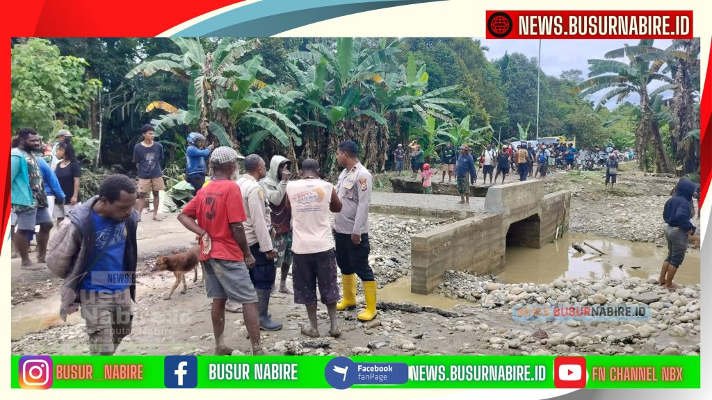 Pasca Banjir Nabire, Kapolres AKBP Samuel Tatiratu Tunjukkan Kepedulian Nyata Bantu Warga Terdampak (Foto: Busur Nabire)