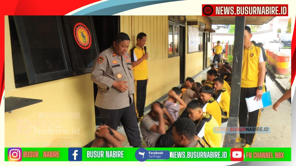 Kapolres Puncak Kompol Mardi Marpaung, kegiatan jasmani seperti ini menjadi agenda penting dan rutin dalam menjaga kesiapan fisik aparat kepolisian di wilayah pegunungan Papua Tengah. (Foto: Humas Polres Puncak)
