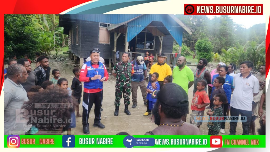 Wabup Burhanuddin Berikan Bantuan, Pemda Nabire Bergerak Cepat Ringankan Duka Warga Pasca Banjir di Lima Kampung (Foto: Busur Nabire)