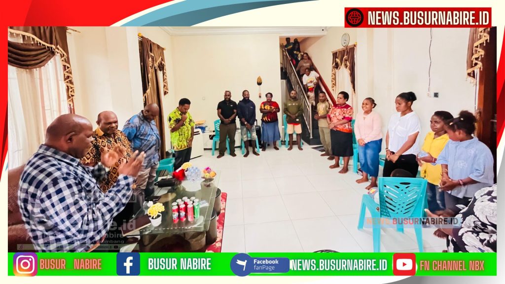 Ulang Tahun Wakil Bupati Elias Igapa ke-43 Berlangsung Sederhana dan Penuh Syukur (Foto : Busur Nabire)