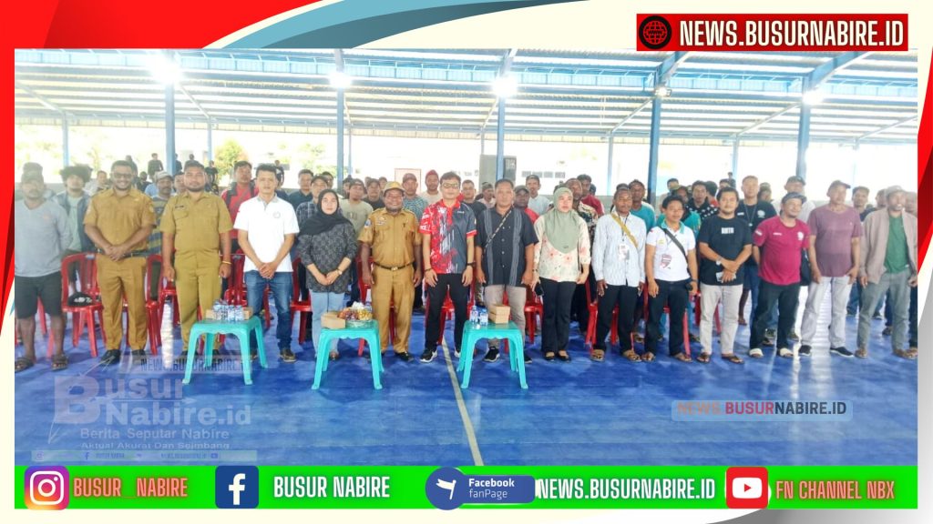 Foto Bersama Turnamen Open Domino (Foto: Busur Nabire)