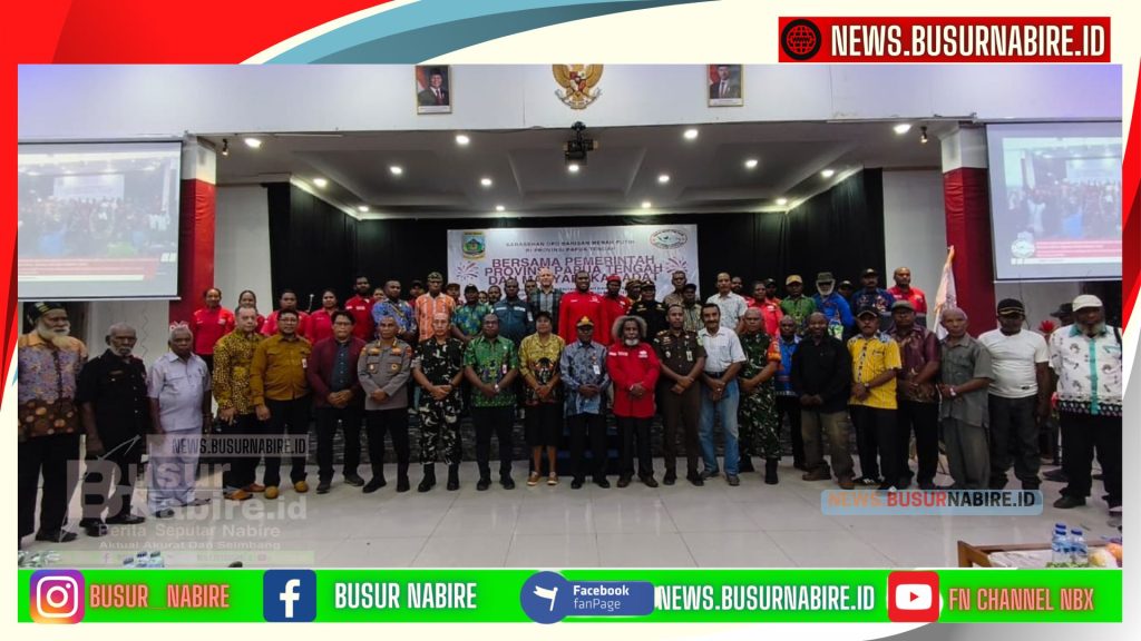 Foto Bersama Dewan Pimpinan Daerah Barisan Merah Putih (BMP) Provinsi Papua Tengah menggelar Sarasehan Kebangsaan (Foto: Busur Nabire)