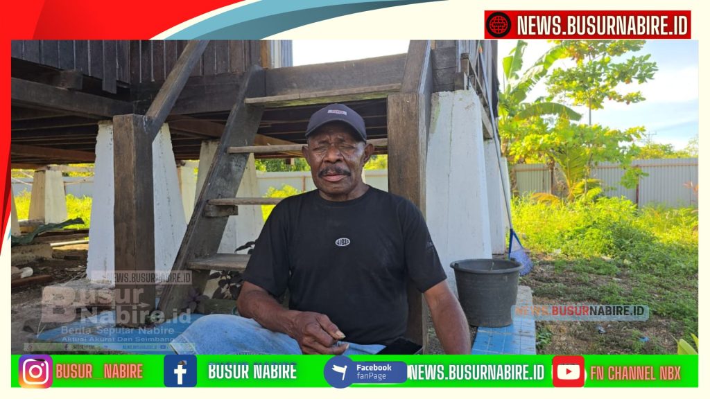 Kepala Suku Yaur Hegure Nabire Apresiasi Pemerintah Pusat atas Bantuan Penimbunan Halaman Rumah (Foto: Busur Nabire)