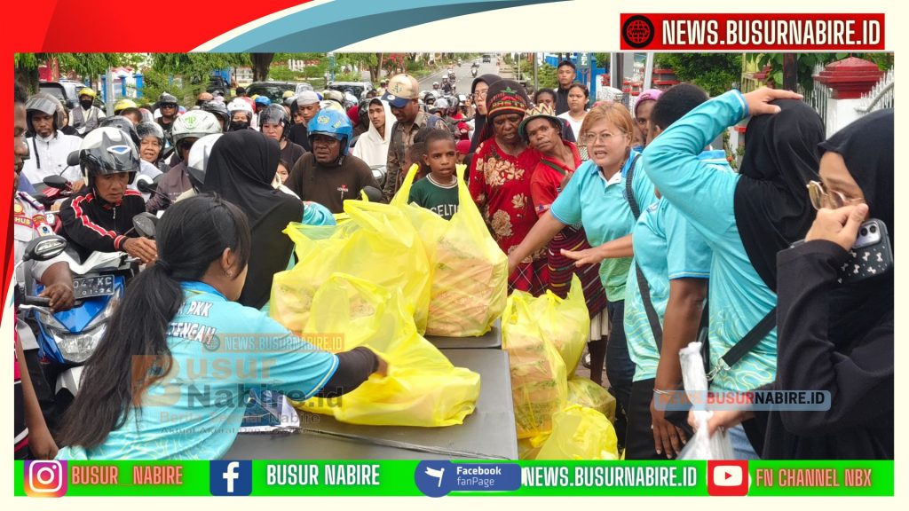 Aksi Mulia Ramadan 1447 H: TP PKK Papua Tengah Bagikan 900 Takjil Gratis untuk Warga Nabire (Foto: BusurNabire)