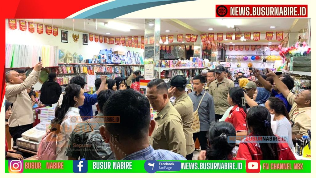 Aksi Nyata Gibran di Timika: Borong Buku & Alat Tulis untuk 60 Anak Yatim, Suasana Haru dan Bahagia (Foto: Humas Pemprov)
