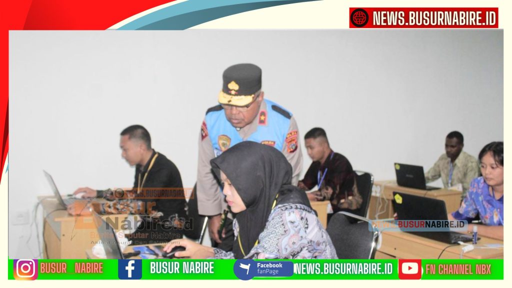 Kapolda Papua Tengah Brigjen Pol Jermias Rontini Tinjau Psikotes Calon Bintara Polri di Nabire (Foto: BusurNabire)