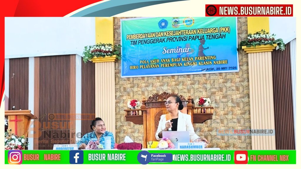 Ketua Tim Penggerak PKK Provinsi Papua Tengah, Nurhaidah Nawipa, tampil sebagai pemateri pertama (Foto: BusurNabire)