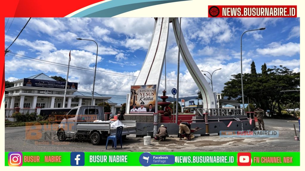 Aksi Nyata Irsul Jamaluddin Cegah Kecelakaan Akibat Jalan Berlubang di Tugu Nabire Hebat (Foto: Istimewa)