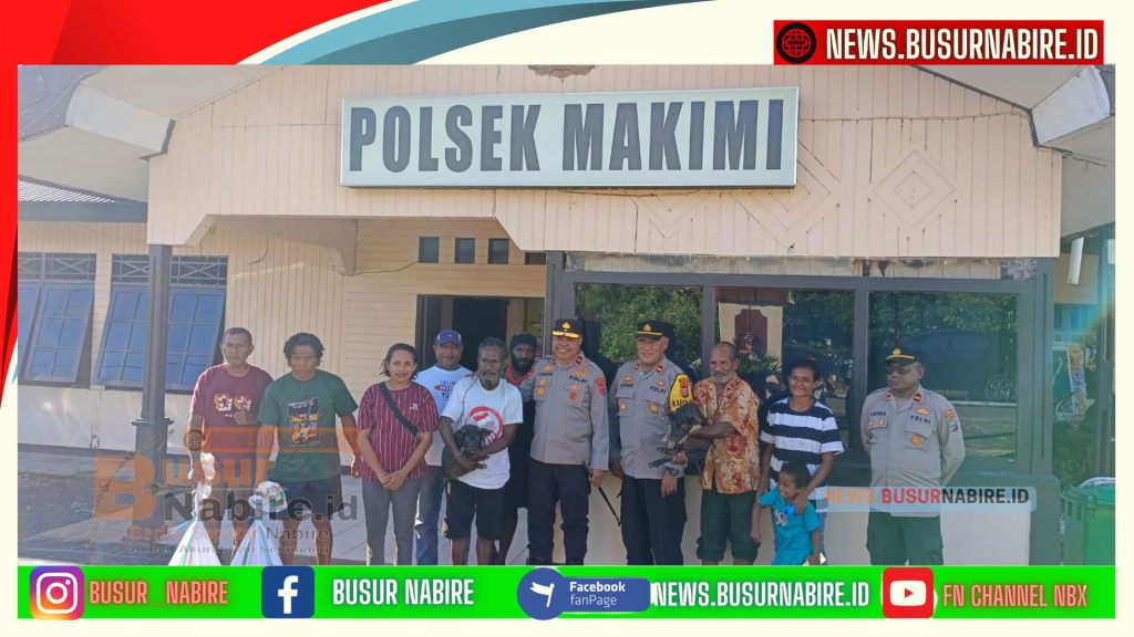 Kapolda Papua Tengah Dorong Kemandirian Ekonomi Warga Makimi Lewat Bantuan Ternak Babi (Foto: BusurNabire)