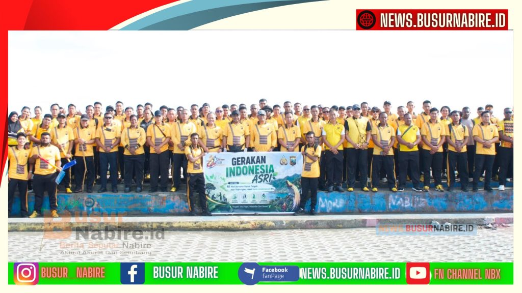 Aksi Bersih Pantai Nabire Dipimpin Wakapolda Papua Tengah, Dua Truk Sampah Diangkut (Foto: Humas Polda Papua Tengah)
