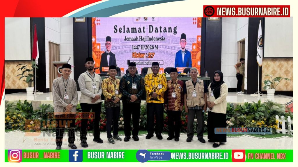 Wakil Bupati Nabire Burhanuddin Pawennari Dampingi Kepulangan Jemaah Haji Kloter 27 Makassar (Foto: Busur Nabire)
