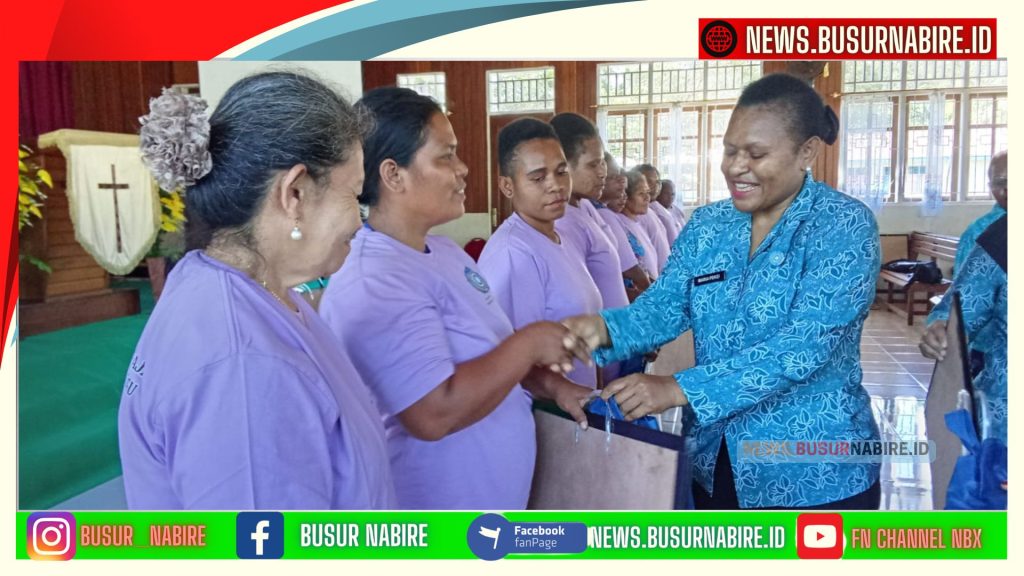 Pokja 1 TP PKK Papua Tengah Bekali Guru Sekolah Minggu GIDI Se Klasis Nabire,Memberikan Metode Mengajar Dengan Mengenal Gaya Belajar Anak (Foto: BusurNabire)