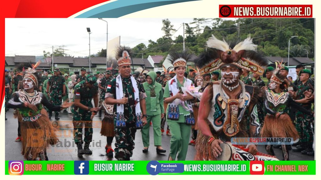 Mayjen TNI Febriel Buyung Sikumbang Tiba di Makorem 173/PVB Nabire, Disambut Tarian Yospan (Foto: BusurNabire)