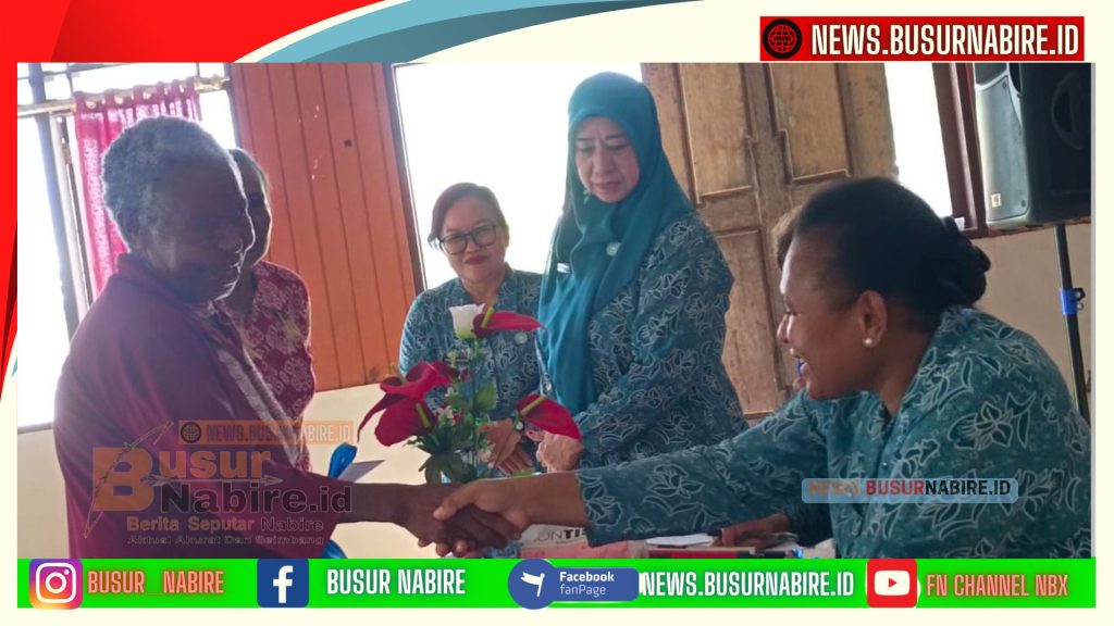 Dukungan Nurhaidah Nawipa, Pokja I TP PKK Papua Tengah Edukasi Lansia Hidup Sehat di Makimi