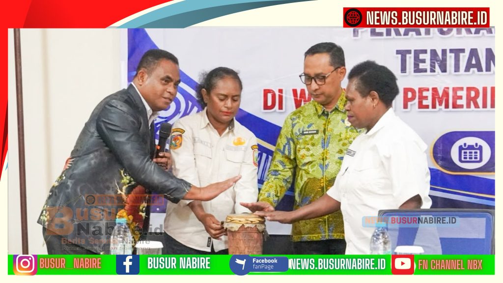 Victor Fun Resmi Buka Sosialisasi Kode Etik ASN Perkuat Integritas Birokrasi Papua Tengah (Foto: HUmas Pemprov)