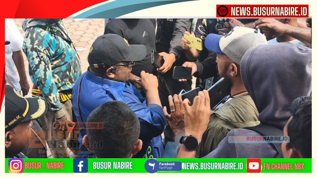John Gobay Buka Babak Baru Polemik KM 102, Dugaan Dana Rp150 Juta Diminta Terang (Foto:BusurNabire)