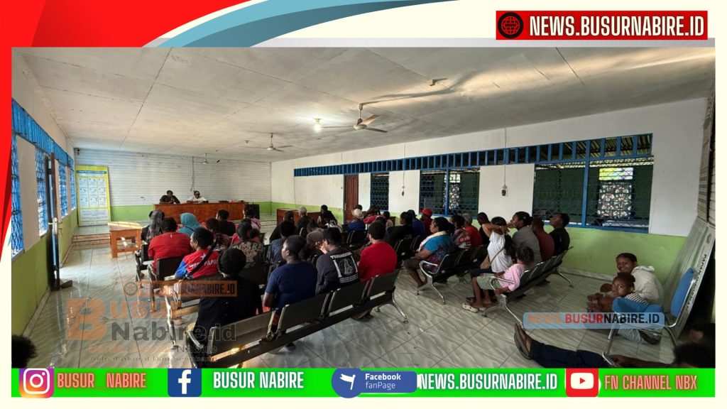 Kepala Suku Nayak Nabire Perkuat Kamtibmas Lewat Sosialisasi dan Pembagian Sembako kepada Warga (Foto: BusurNabire)
