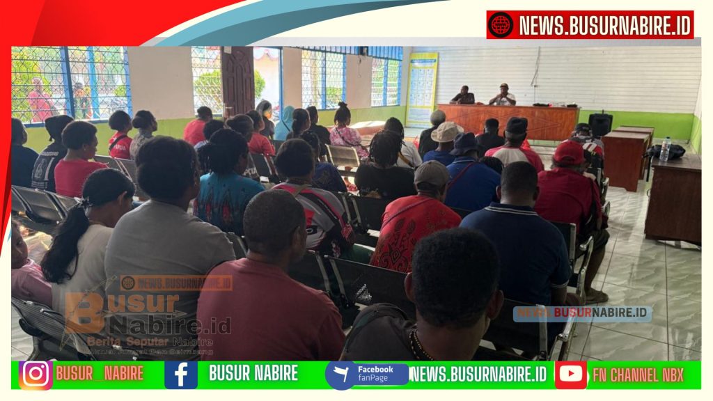 Kepala Suku Nayak Nabire Perkuat Kamtibmas Lewat Sosialisasi dan Pembagian Sembako kepada Warga (Foto: BusurNabire)