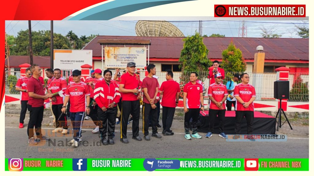 Jalan Santai Buka Semarak HUT RI ke-81 Papua Tengah, Deinas Geley Lepas Peserta dari Goes House (Foto: BusurNabire)