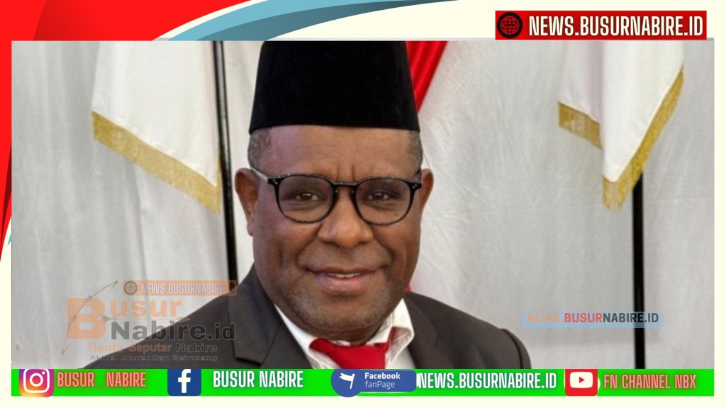Diben Elaby Desak Warga Hentikan Pembakaran Lahan, Asap Mulai Mengancam Nabire (Foto: BusurNabire)