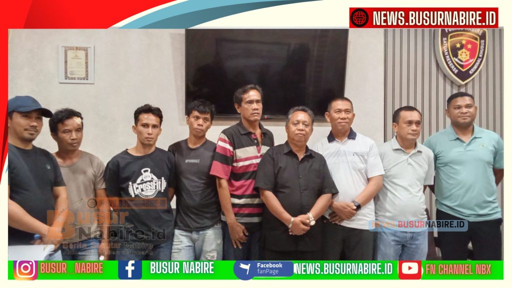 Pertemuan berlangsung di ruang Reskrim Polres Nabire. Kapolres Nabire diwakili Wakapolres Nabire Dr. Piter Kendek, M.M., sedangkan pihak IKT Kabupaten Nabire diwakili Wakil Ketua IKTK Ruben Tandi, S.H. (Foto: Istimewa)