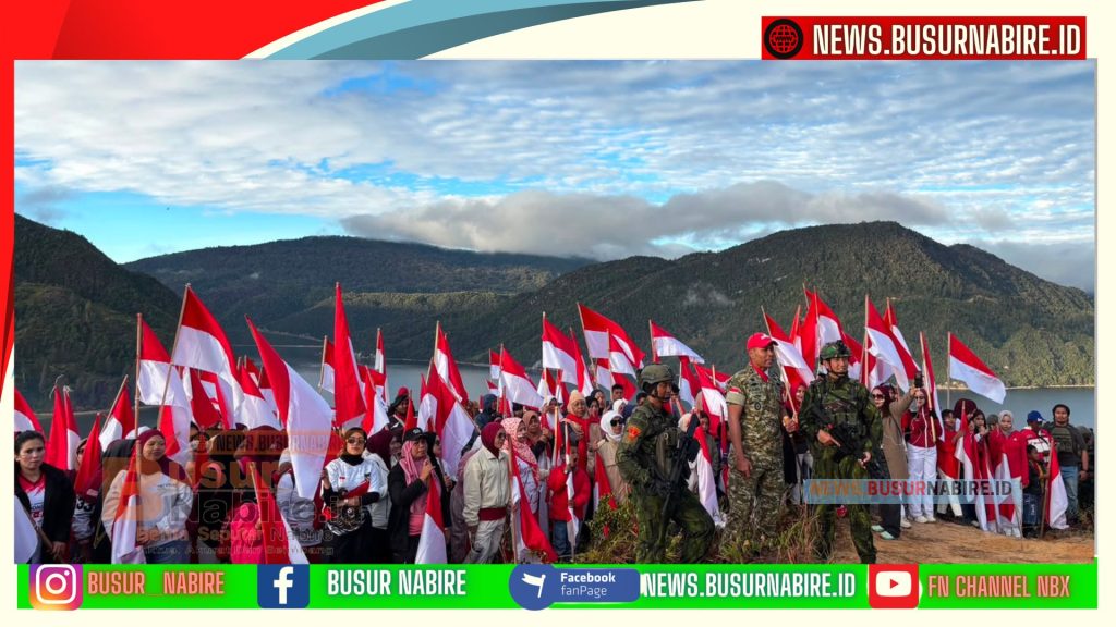 Menggema di Paniai! Merah Putih Berkibar Gagah di Puncak Bukit Bobairo (Foto: BusurNabire)