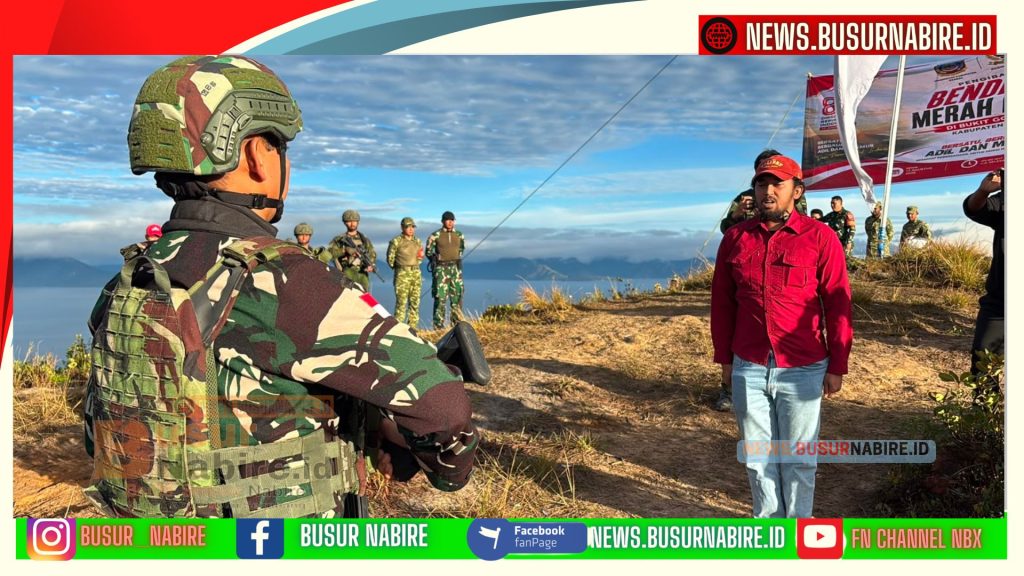 Menggema di Paniai! Merah Putih Berkibar Gagah di Puncak Bukit Bobairo (Foto: BusurNabire)