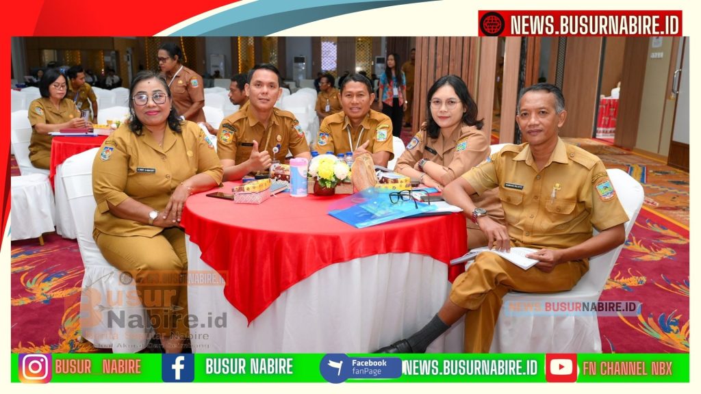 Mewakili Gubernur Papua Tengah Meki Nawipa, Staf Ahli Gubernur Bidang Pemerintahan, Politik, dan Hukum, Marthen Ukago (Foto: Humas Pemprov)