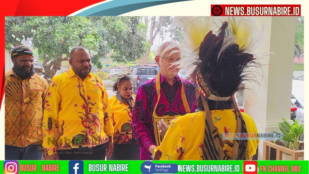 Bupati Intan Jaya Aner Maisini Buka Pelatihan LSM Cinta Anggrek (Foto: BusurNabire)