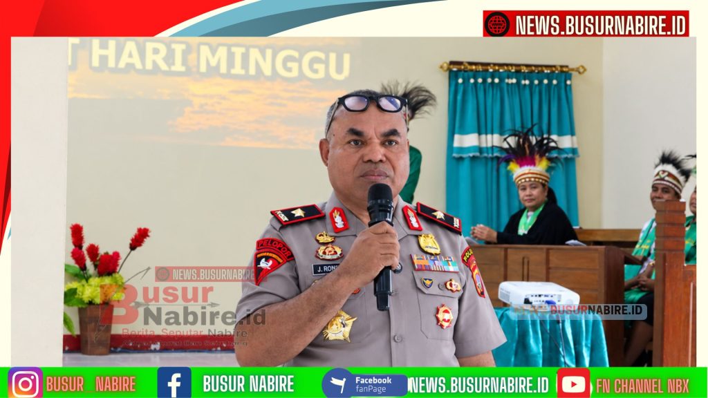 Kapolda Papua Tengah Gencarkan Layanan Darurat 110, Perkuat Keamanan dan Toleransi Jemaat (Humas Polda Papua tengah )