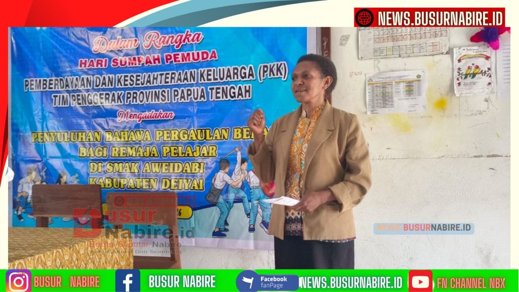 TP PKK Papua Tengah Edukasi Pelajar SMAK Aweidabi Deiyai tentang Bahaya Pergaulan Bebas (Foto: BusurNabire)